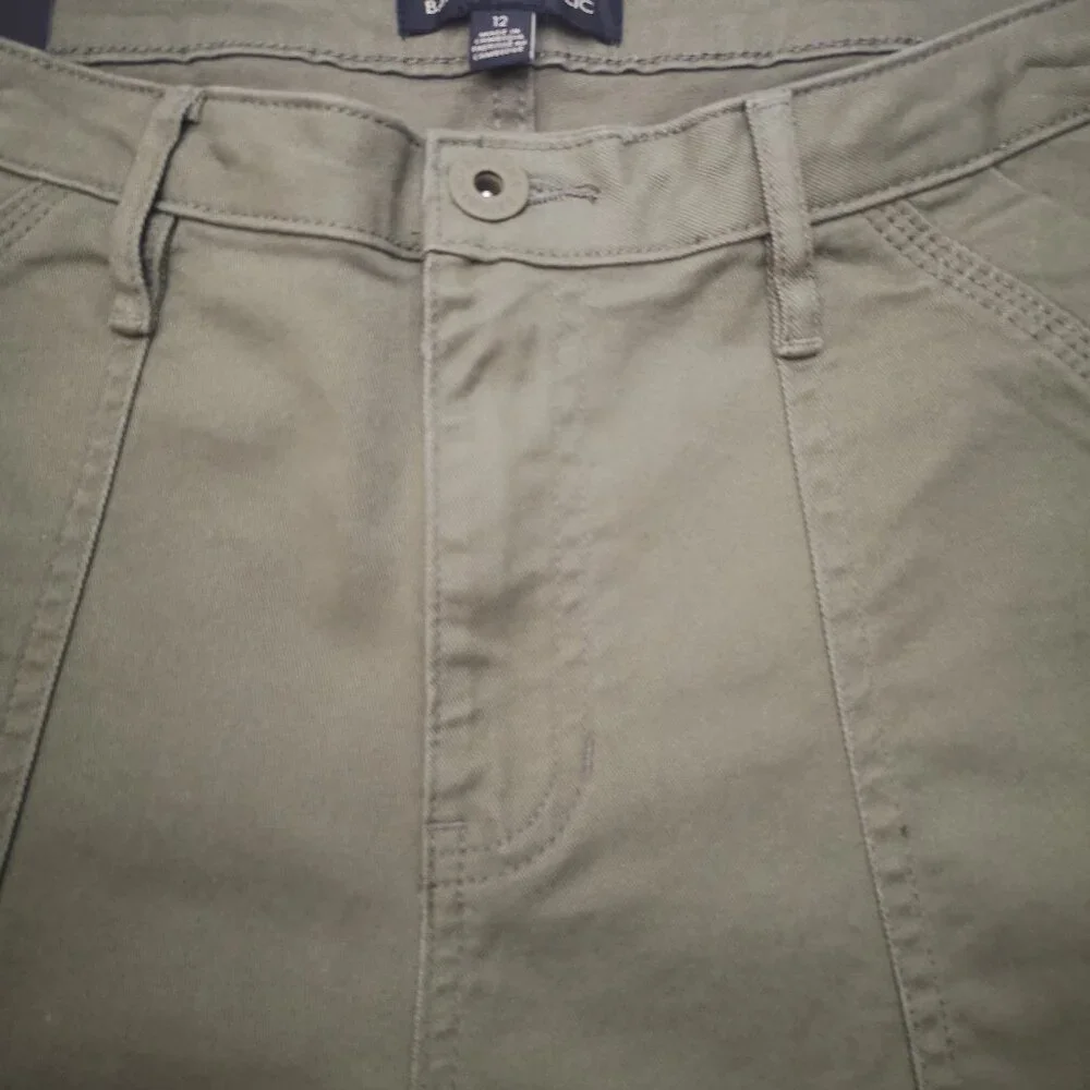 NWT Banana Republic Lades Size 12 Army Green Zipper & Button Closure Chino Pants - Picture 6 of 15